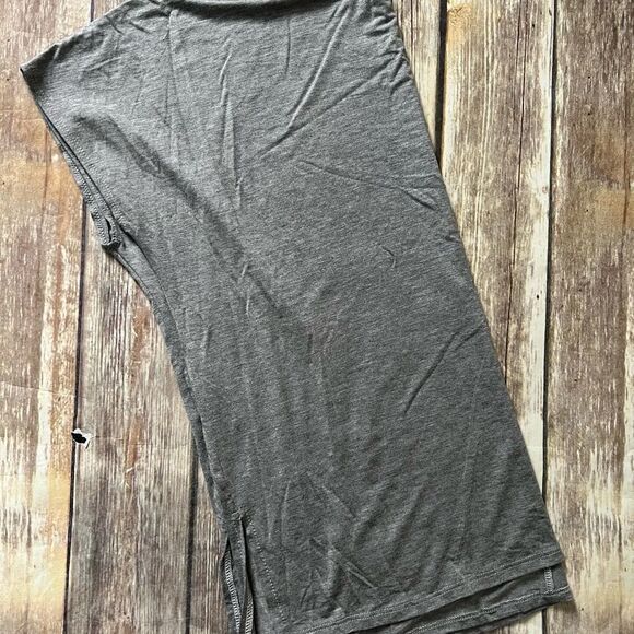 Oversized Dolman Gray Tee - Picture 2 of 4